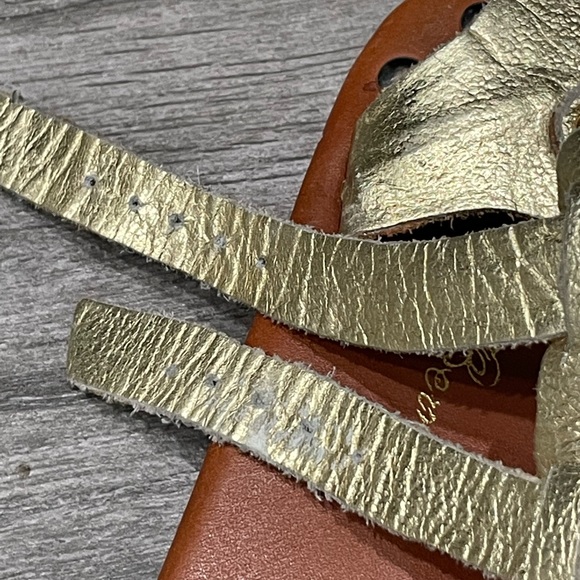 Matt Bernson metallic gold stud gladiator sandal-6 - Picture 11 of 11